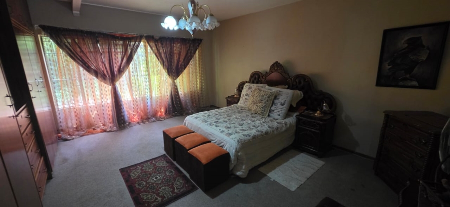 6 Bedroom Property for Sale in Wilkeville North West